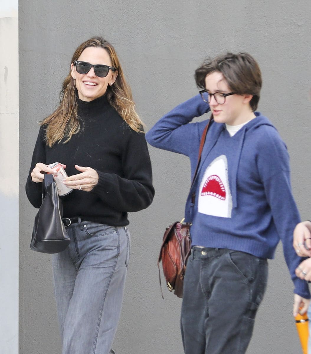 Fin showcased a distinctly modern, fashion-forward sensibility. 