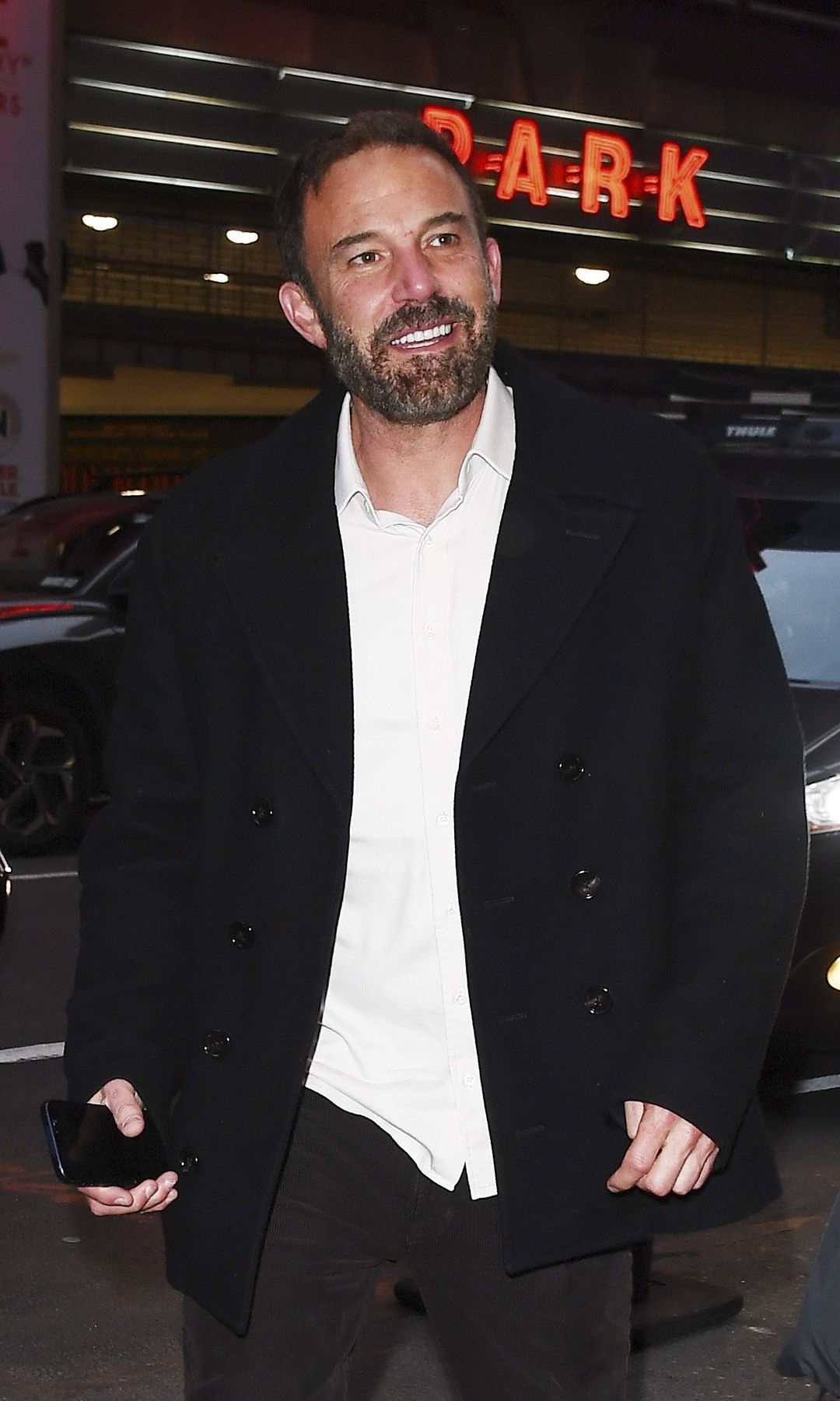 Ben Affleck smiled for the photographers as he went inside the show