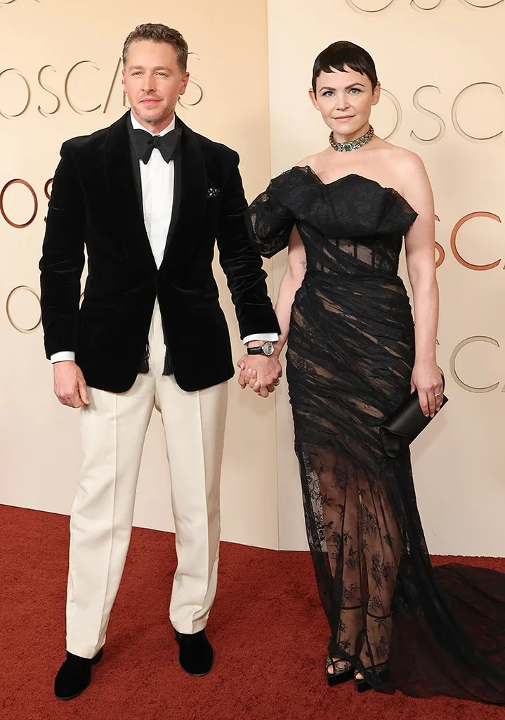 <p>Josh Dallas & Ginnifer Goodwin</p>