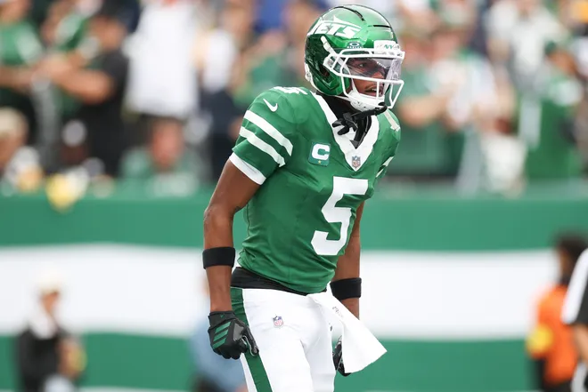EAST RUTHERFORD, NEW JERSEY - SEPTEMBER 07: Garrett Wilson #5 of the New York Jets reacts after scoring during the first quarter against the Pittsburgh Steelers at MetLife Stadium on September 07, 2025 in East Rutherford, New Jersey. (Photo by Evan Bernstein/Getty Images)