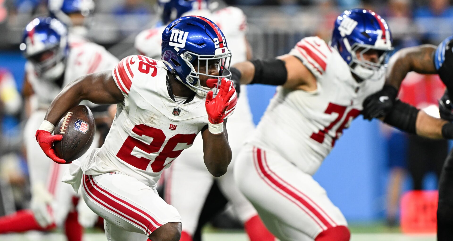 New York Giants' Devin Singletary accepted a significant pay cut