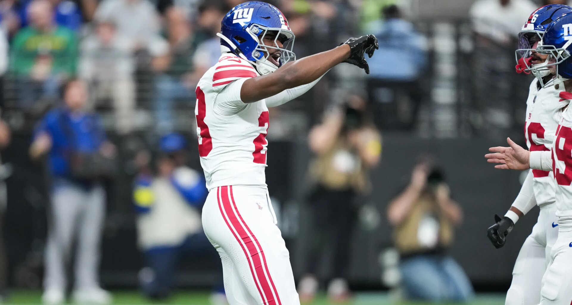 New York Giants re-signing CB Art Green, LB Caleb Murphy