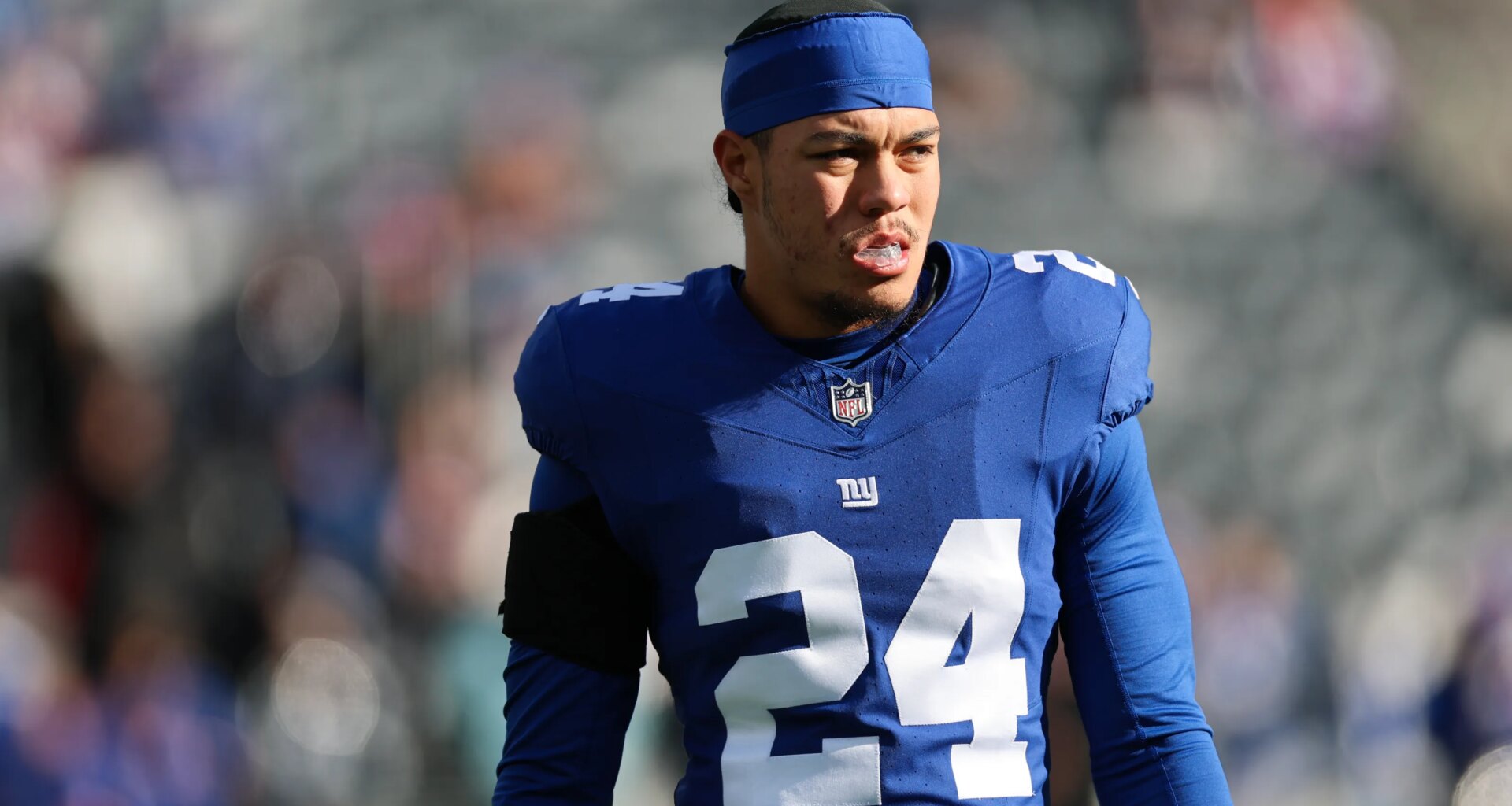 Jets poach from New York Giants, agree to terms with Dane Belton