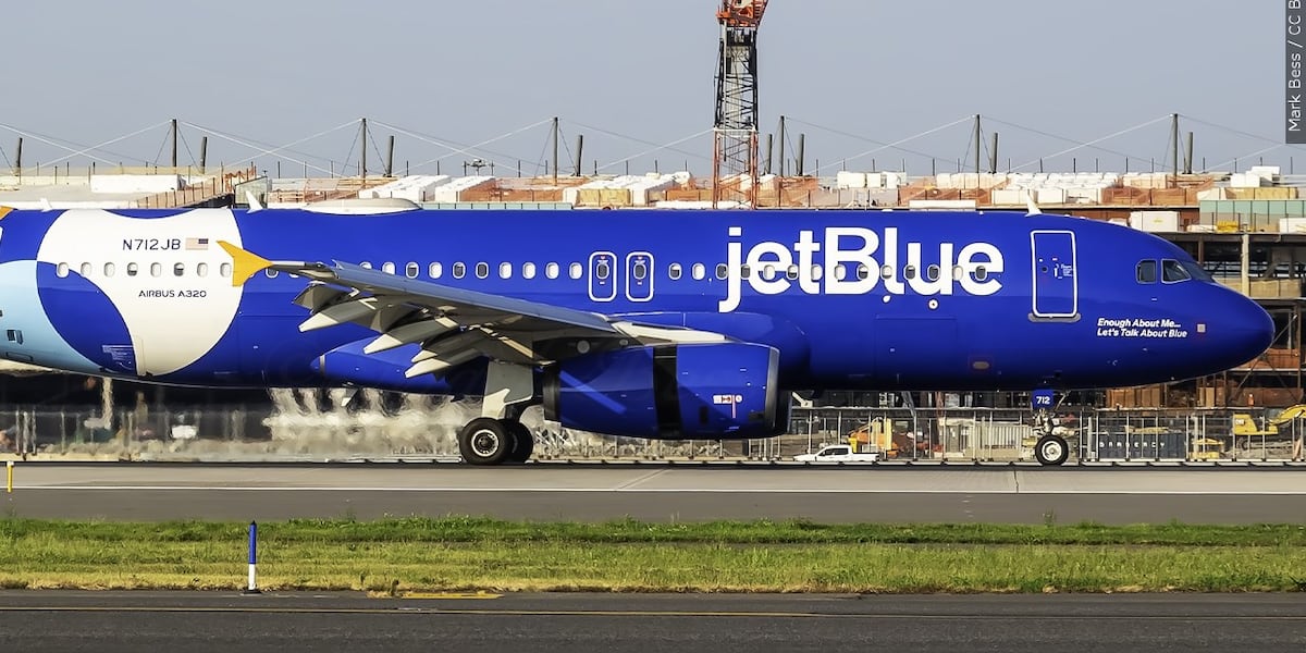 FAA briefly grounds all JetBlue flights after request from airline