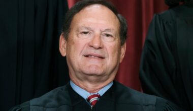 The Staten Island congressional district stays in place