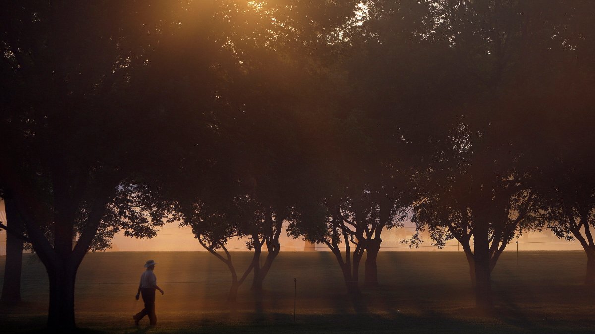 People hate changing clocks twice a year, but can’t agree on a fix – NBC New York