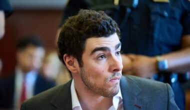 Mangione wants trial delay