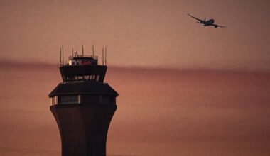 Close call between Alaska Airlines, FedEx planes at Newark – NBC New York