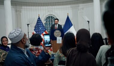 In anti-Muslim post, Texas lawmaker blasts New York City mayor for celebrating Ramadan