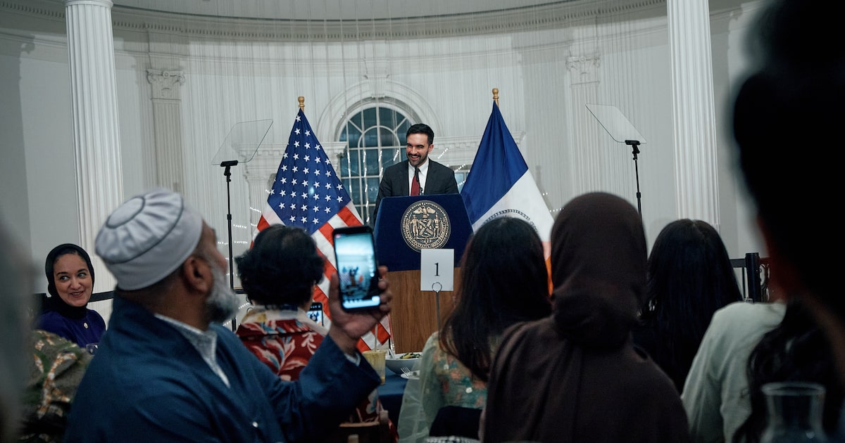 In anti-Muslim post, Texas lawmaker blasts New York City mayor for celebrating Ramadan