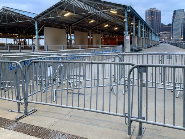 Police shut down Pier 2 in Brooklyn Bridge Park in March 2025 following an incident in the park. Photo: Mary Frost/Brooklyn Eagle