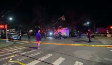Person dies in crash while 10 others suffer injuries in Brooklyn – NBC New York