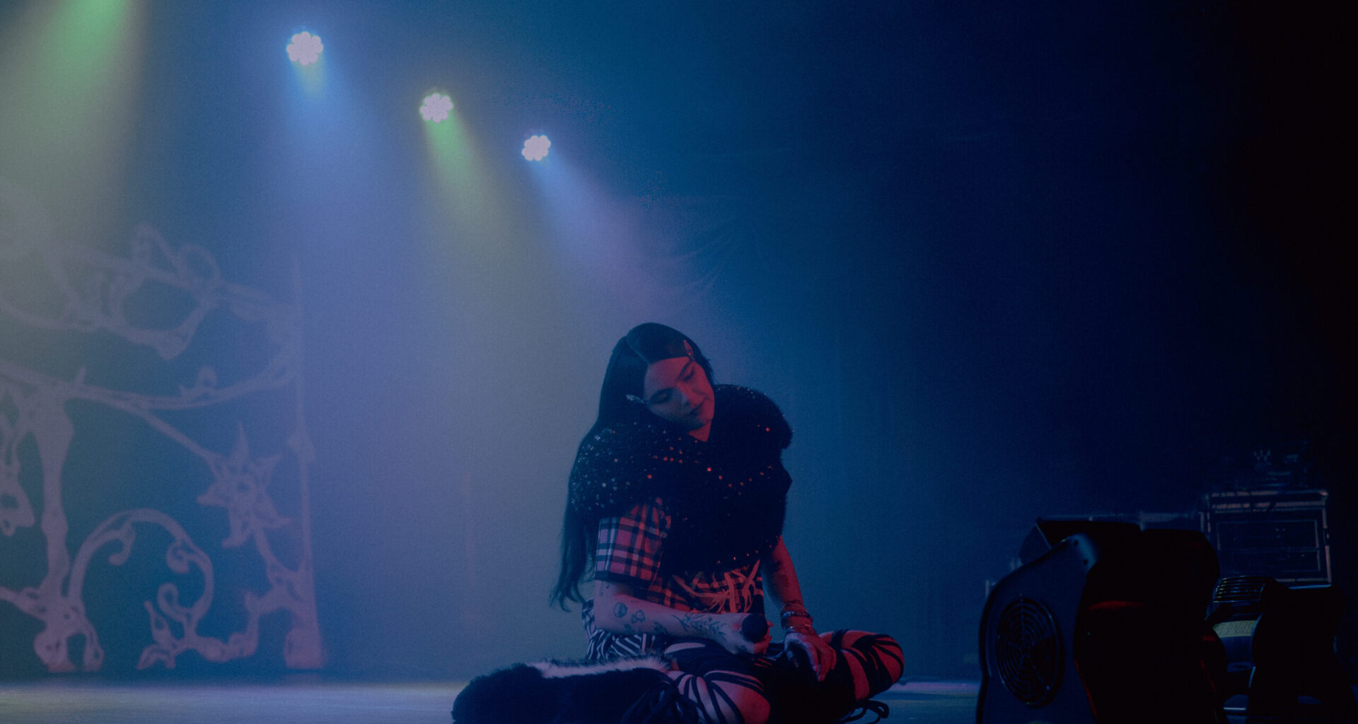 BENEE takes over the Brooklyn Bowl