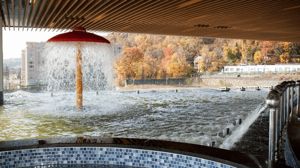 SoJo Spa Club Hydrotherapy Pool