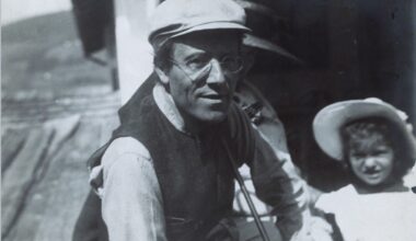 Mahler with his daughter