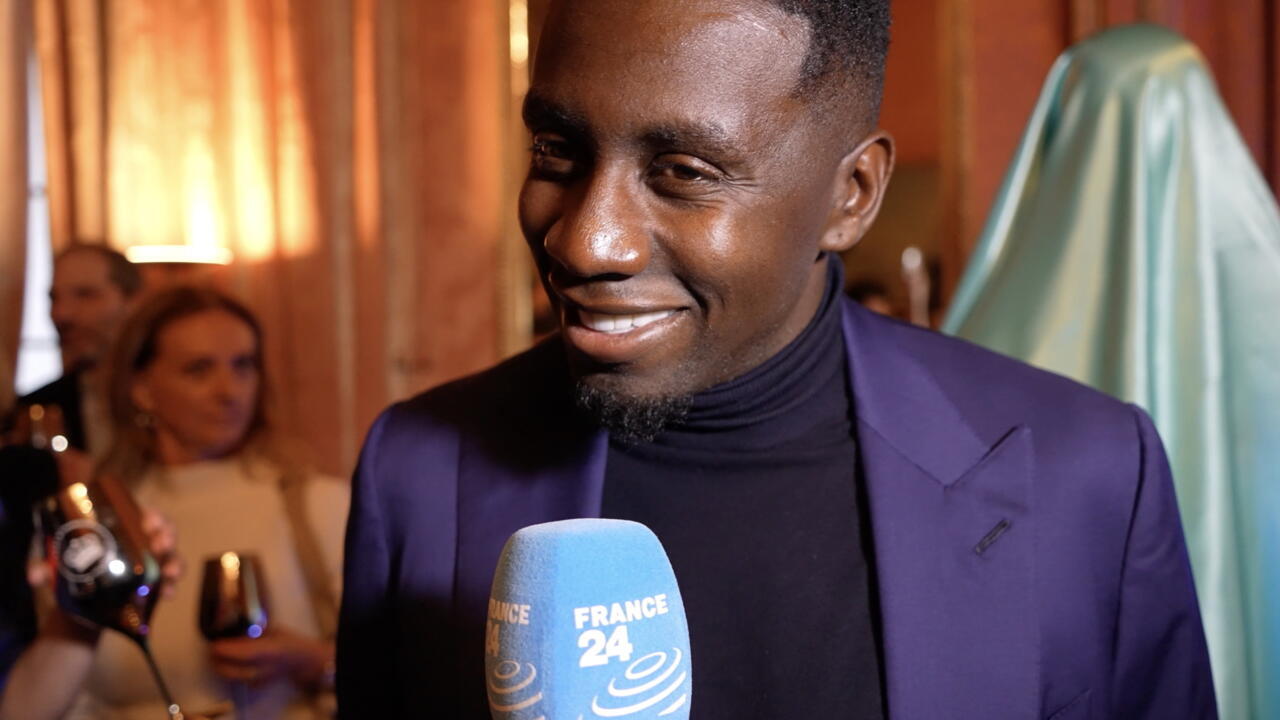 Football fever comes to New York with unveiling of France's World Cup jersey