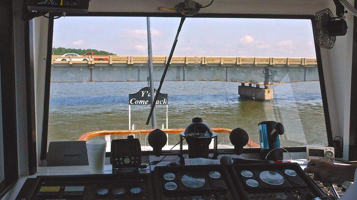 Duke Energy lawsuit wants iconic boats off Lake Norman