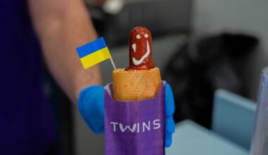 Twin Hot Dogs brings a beloved gas station snack home to Brooklyn • Brooklyn Paper