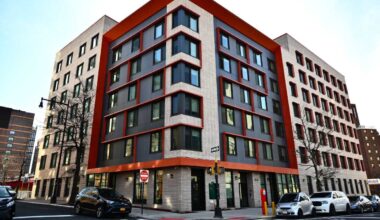 Magnolia Gardens transitional housing facility opens, marking first pet-inclusive family shelter in Flushing – QNS