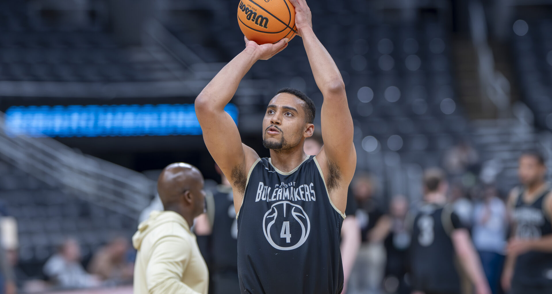 Queens coach Grant Leonard