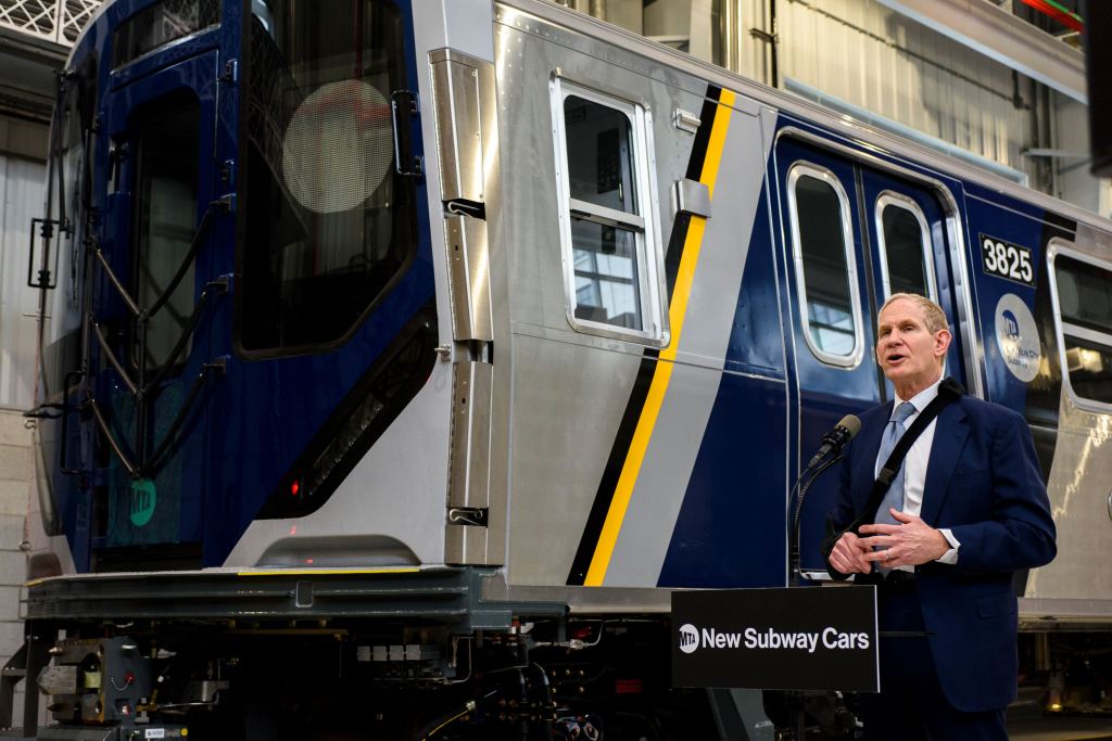 MTA seeking bids to replace oldest NYC subway cars on numbered lines
