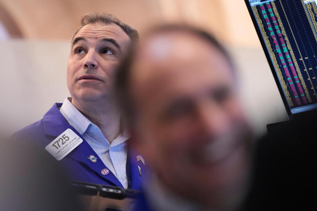 Oil prices hold above $100, Wall Street rebounds amid Iran war strikes