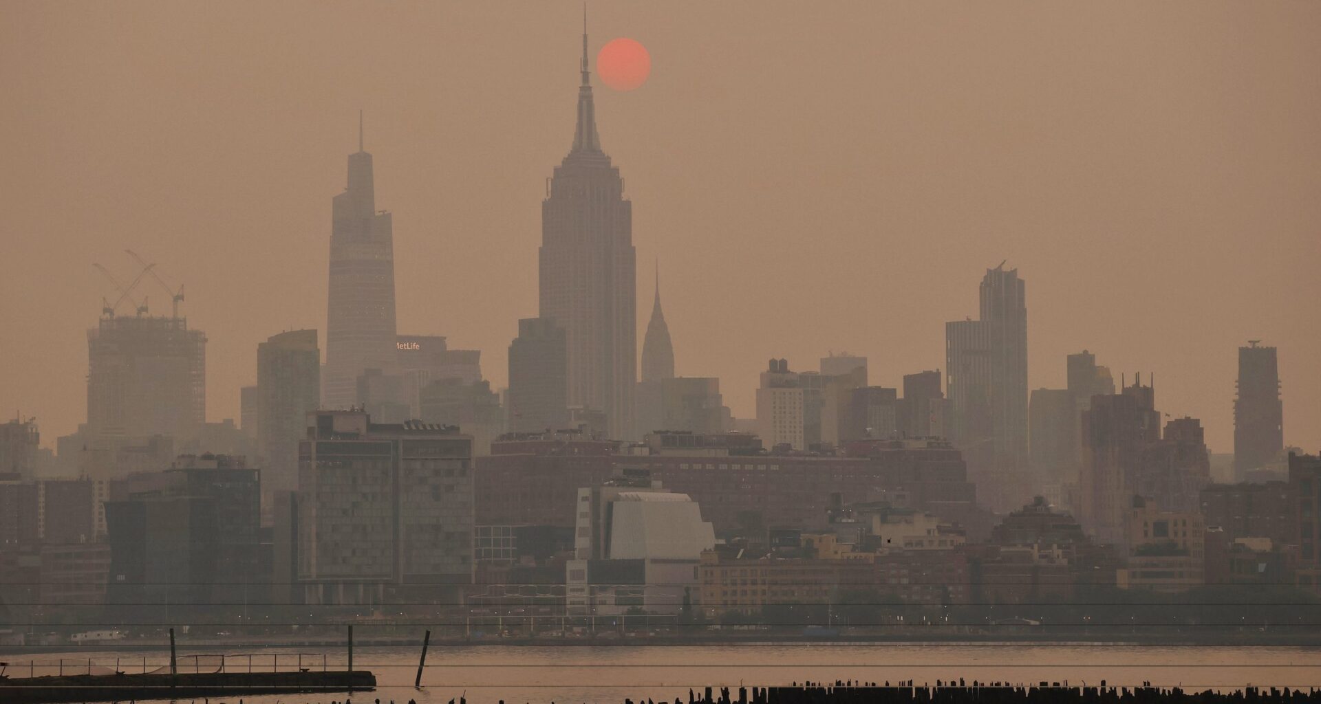 At the Crossroads of Congestion — Hell’s Kitchen’s Air Quality Lags