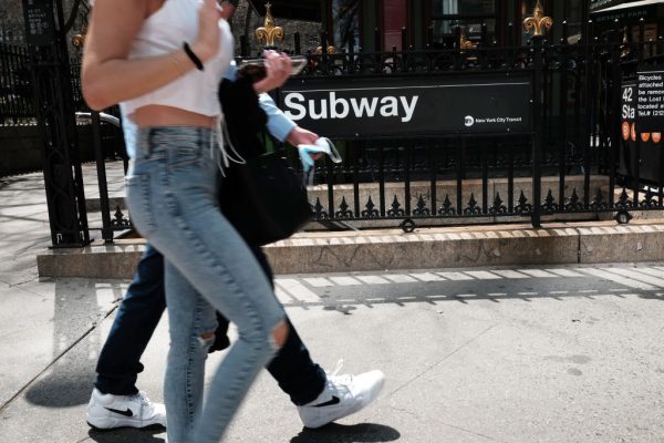 Metal-detectors-New-York-Subway-System-crime-spike-Getty-Images-1391306361