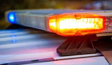 Cab driver carjacked at gunpoint in East Village – NBC New York