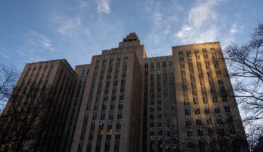 Harlem man dies while in NYPD custody for stealing incense from CVS