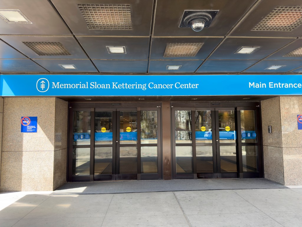 Sloan Kettering ex-employee arrested for making bomb threat at Manhattan hospital
