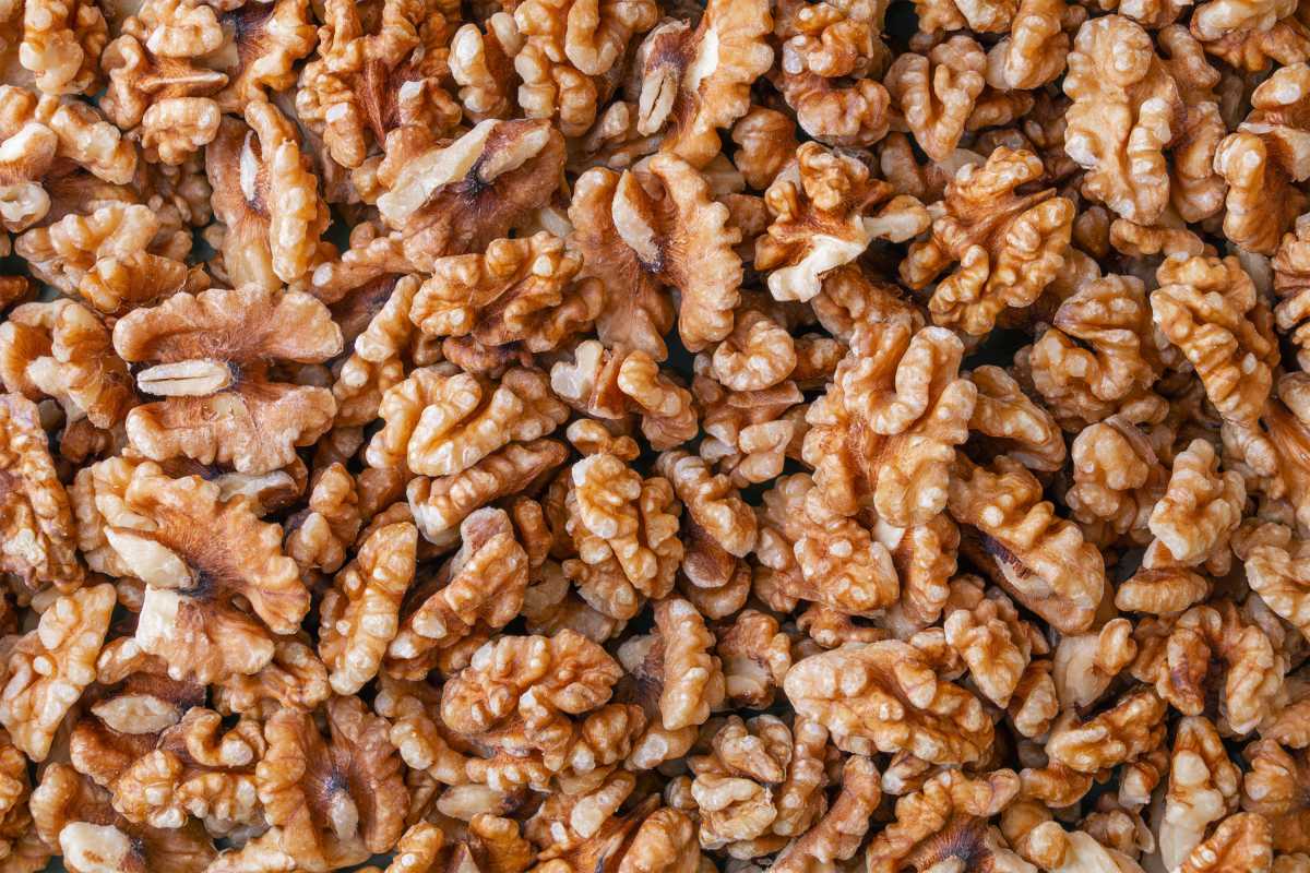 Oh, nuts! State police searching for thieves who stole 60K pounds of walnuts from Bronx trailers