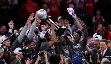 St. John's blows out UConn to win 2nd consecutive Big East Tournament title