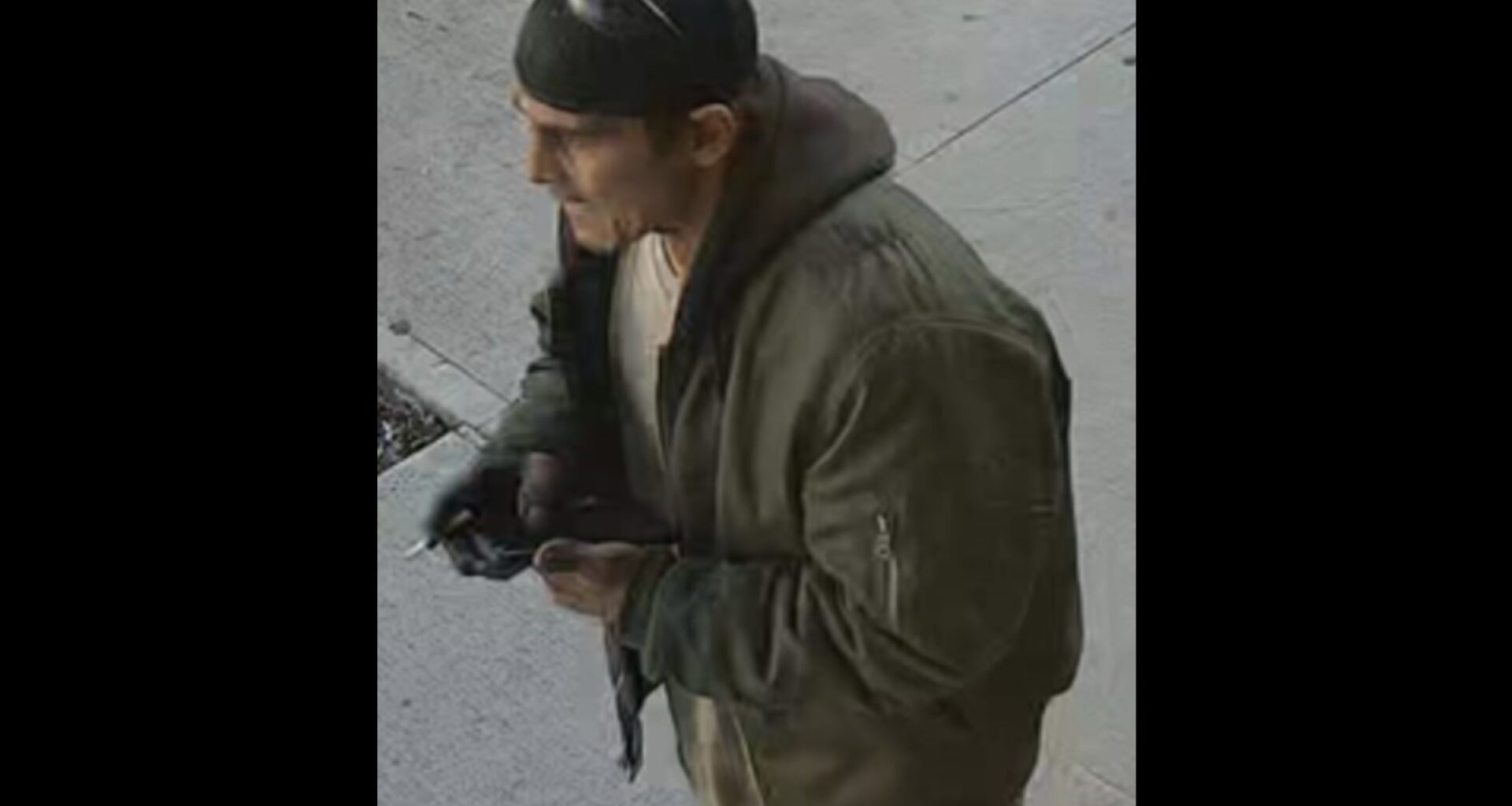 Police are seeking this man suspected in a hammer attack in Borough Park. Photo: NYPD