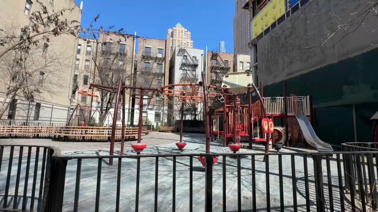 Hell's Kitchen families frustrated by ongoing park closure