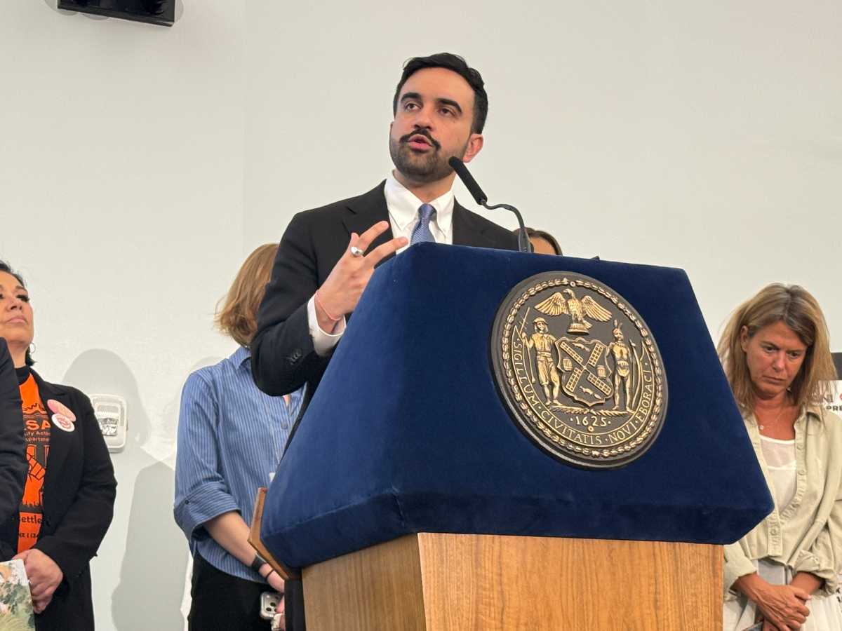 Hundreds of Bronx tenants air grievances at Mamdani Rental Ripoff hearing – Bronx Times