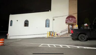 News 12 | Brooklyn | Great Neck Plaza synagogue closed after fire less than a week before Passover