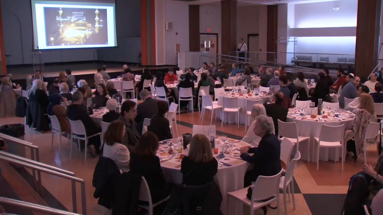 Iftar is the daily meal Muslims have at sunset to break their fast during Ramadan. (Spectrum News NY1)