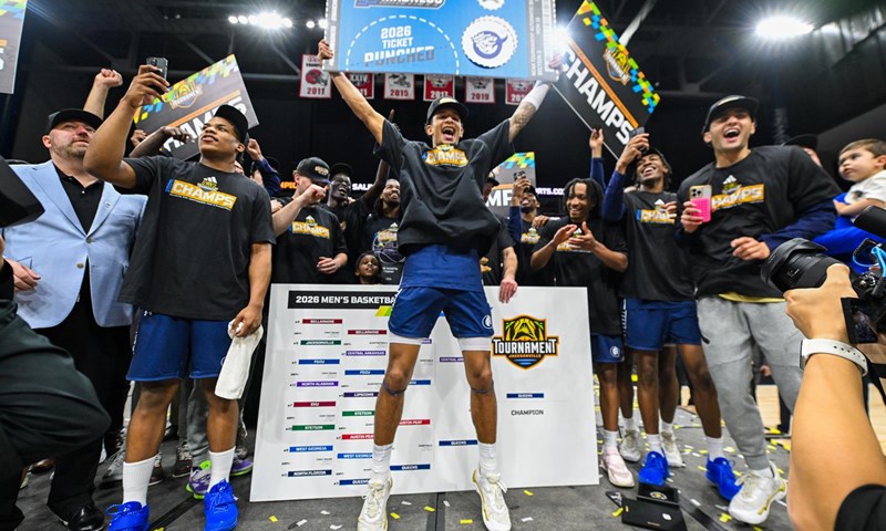 Queens Royals' Claim First Ever ASUN Men's Basketball Tournament Title