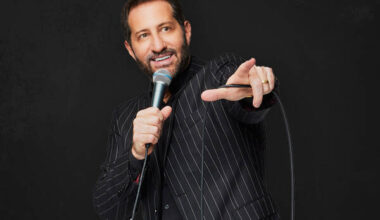 Jewish Comedian Modi Withdraws From NYC Passover Event Over Mayor’s Participation