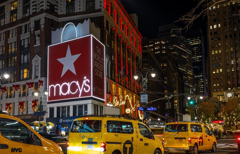 New York requires retailers to accept cash payments