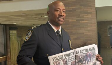 Officers hailed as heroes for work during botched attack