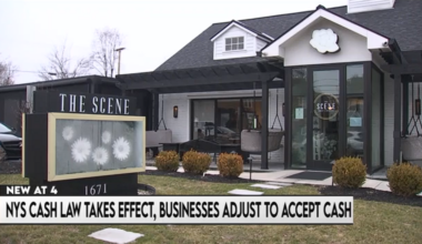 New York law mandates cash payments in retail and food businesses