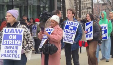 NYU staff on strike