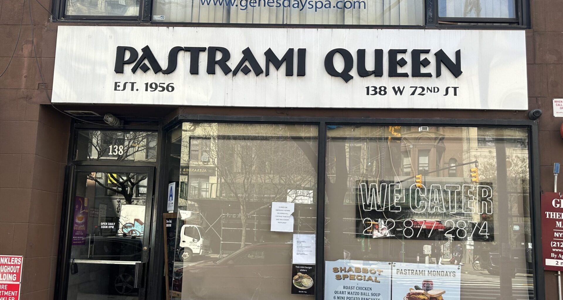 Pastrami Queen; Aves/DongLai Pavillion; Effy's Cafe; M.M. LaFleur; The UPS Store; Pho Broadway; Texas Rotisserie & Grill; School of Math