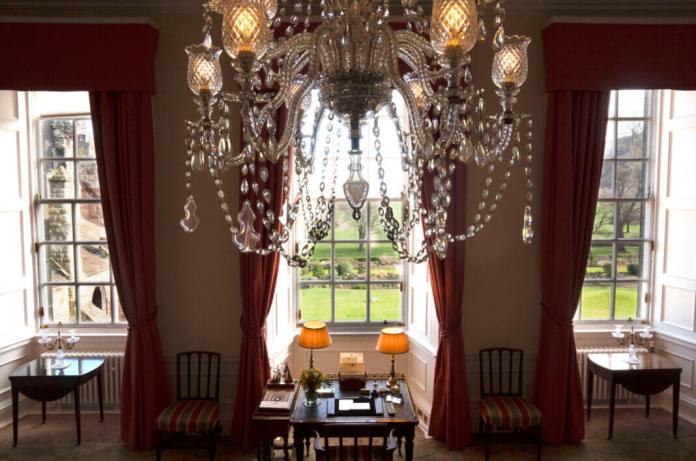 Queen Elizabeth II’s Private Rooms at Holyroodhouse to Open to Public for First Time