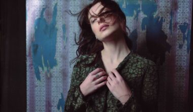 Baby Queen embarks on whirlwind romance with new single 'Feel Something' • News • DIY Magazine