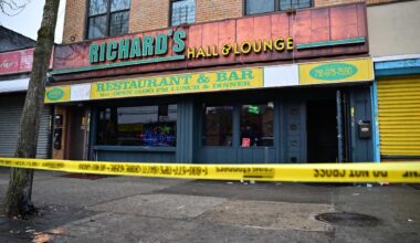 Gunman at large after 4 people shot inside Canarsie bar • Brooklyn Paper