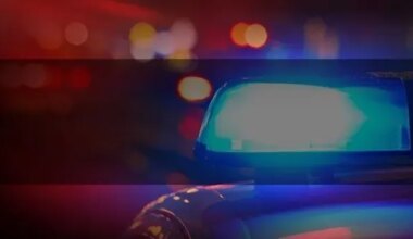 News 12 | Brooklyn | Flight with blown tire makes emergency landing at Newark Liberty