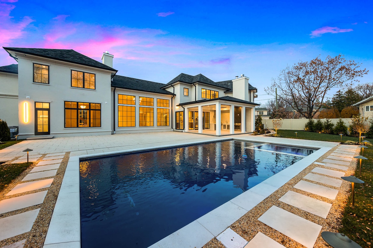 Record sale in Englewood Cliffs